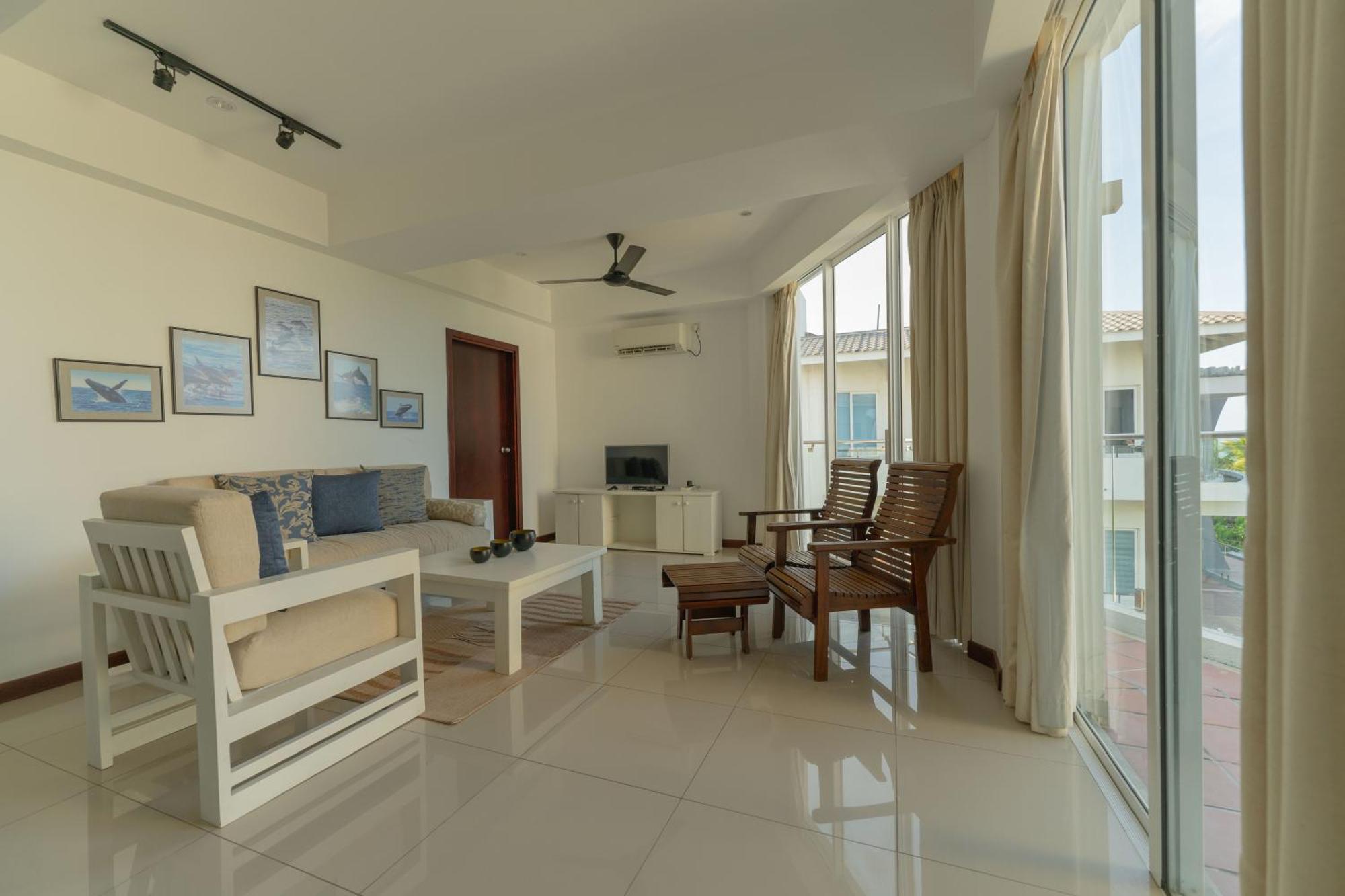 Oceanfront Condominium - 닐라벨리 외부 사진